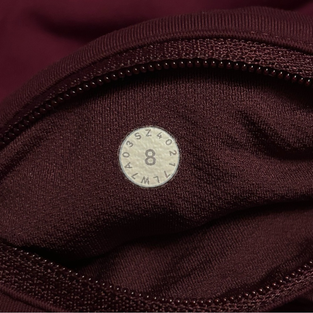 Lululemon Run Times Short (4-way Stretch 4")
Dark Adobe size 8 - Picture 4 of 12